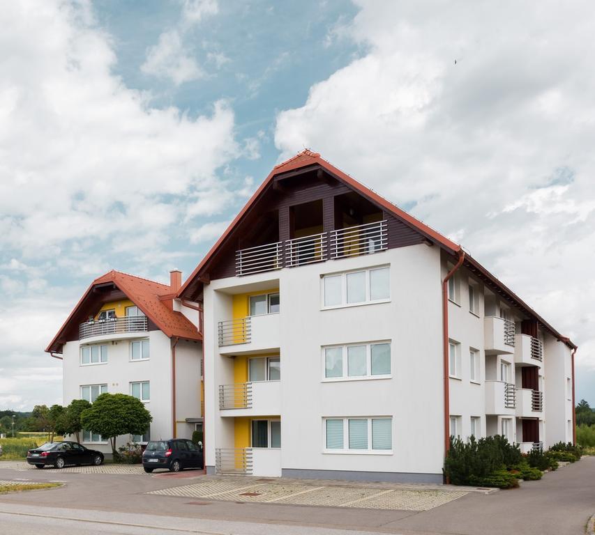 Apartments Моравске-Топлице Экстерьер фото